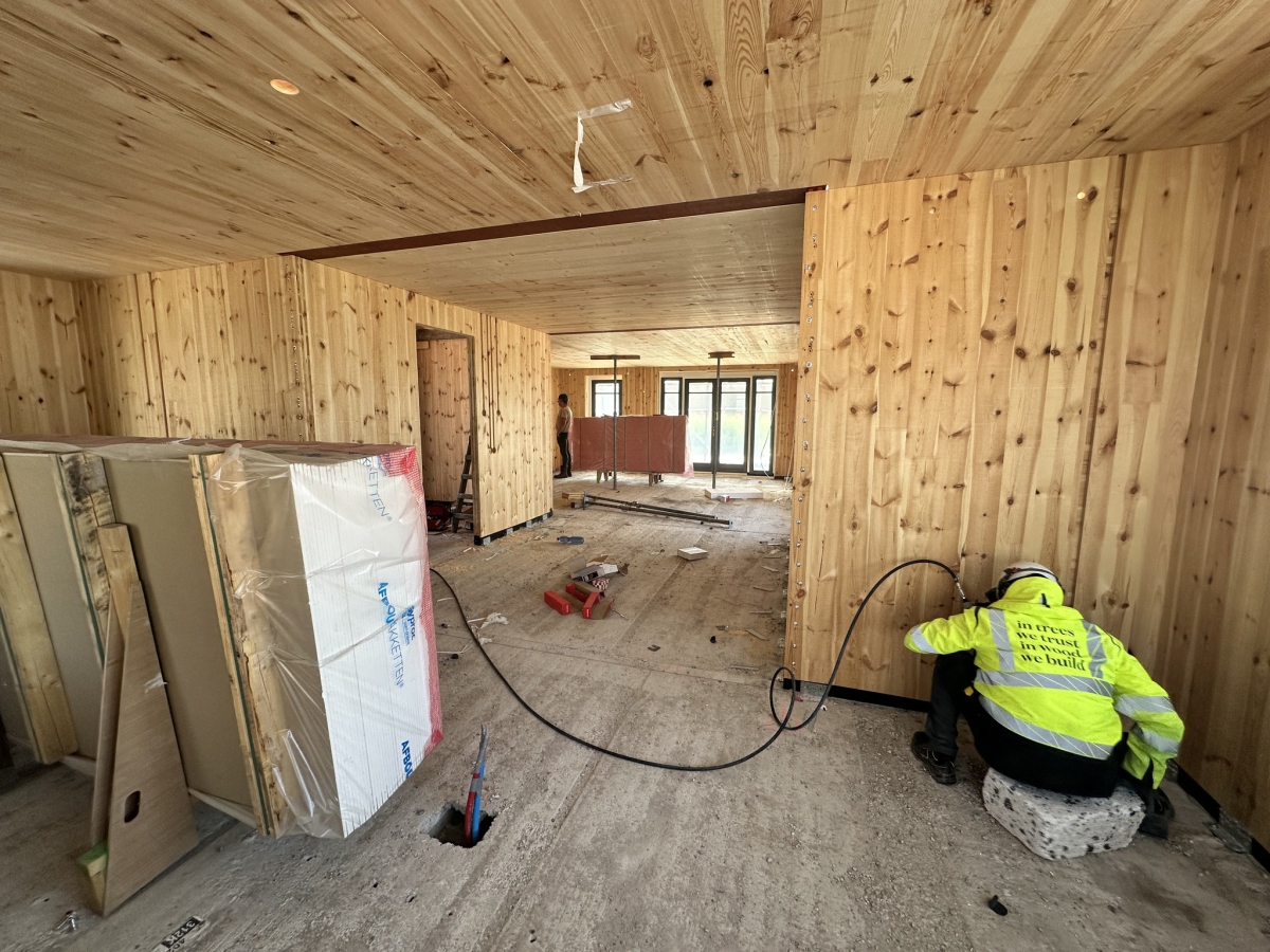 Bouw update 4 Slingerbos: CLT casco's Fase 1 gereed